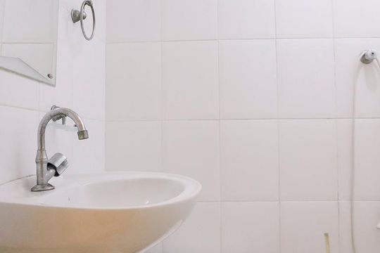 Banheiro de kitnet/studio para alugar com 1 quarto, 30m² em Bela Vista, São Paulo