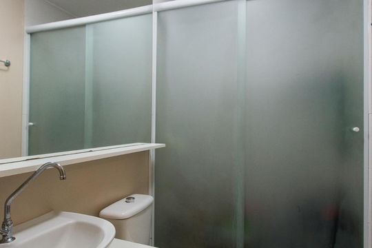 Banheiro Suíte de apartamento para alugar com 2 quartos, 55m² em Camaquã, Porto Alegre