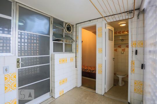 Área de Serviço de apartamento para alugar com 2 quartos, 80m² em Pinheiros, São Paulo