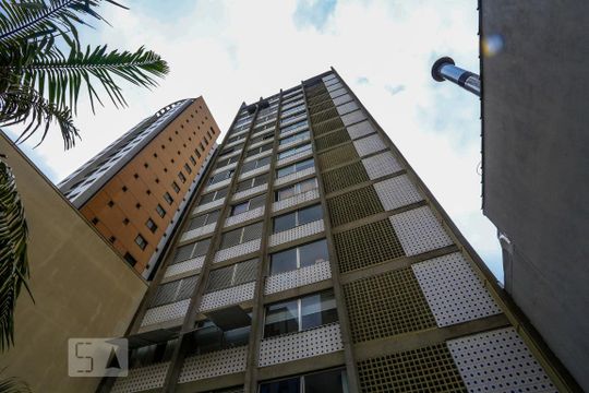 Fachada de apartamento para alugar com 2 quartos, 80m² em Pinheiros, São Paulo