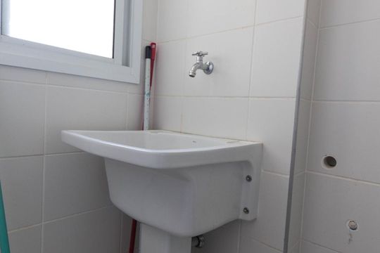 Área de serviço de apartamento para alugar com 2 quartos, 60m² em Residencial Granville, Goiânia