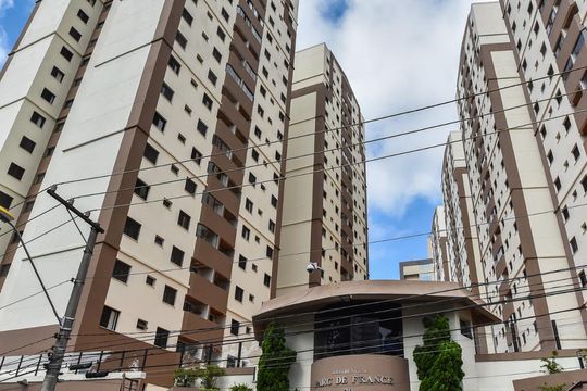 Fachada de apartamento à venda com 3 quartos, 75m² em Jardim Stella, Santo André