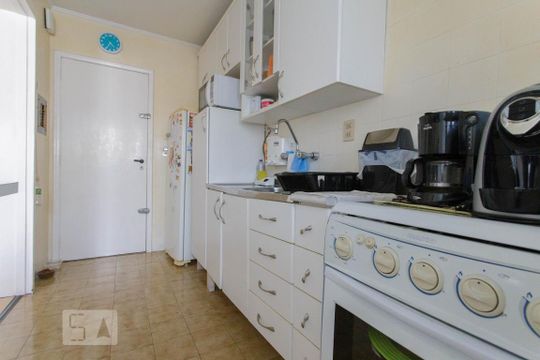 Cozinha de apartamento à venda com 2 quartos, 150m² em Petrópolis, Porto Alegre