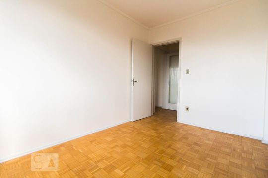 Quarto de apartamento para alugar com 1 quarto, 48m² em Floresta, Porto Alegre