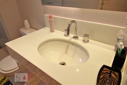 Pia de apartamento para alugar com 3 quartos, 141m² em Paraíso do Morumbi, São Paulo