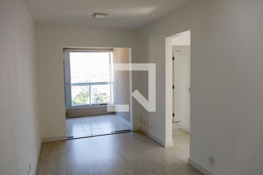 Apartamento para alugar com 2 quartos, 54m² em Vila Osasco, Osasco