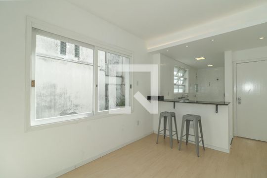 Sala de apartamento para alugar com 1 quarto, 46m² em Rio Branco, Porto Alegre