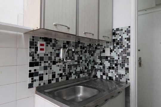 Cozinha de kitnet/studio para alugar com 1 quarto, 45m² em Higienópolis, São Paulo