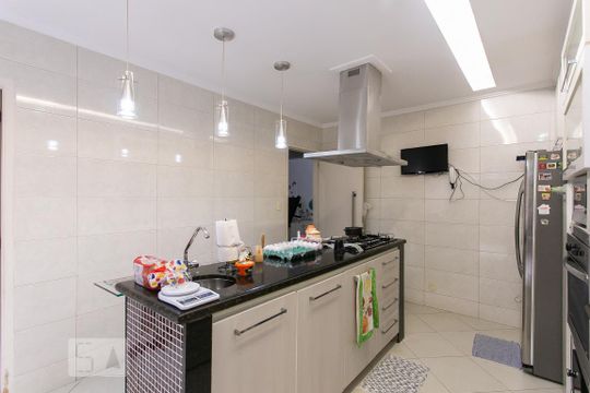 Cozinha de casa de condomínio para alugar com 4 quartos, 310m² em Vargem Grande, Rio de Janeiro