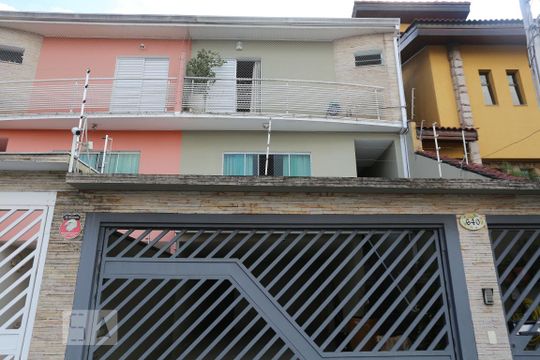 Fachada de casa à venda com 3 quartos, 280m² em Jardim das Flores, Osasco