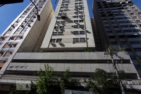 Apartamento para alugar com 3 quartos, 130m² em Icaraí, Niterói