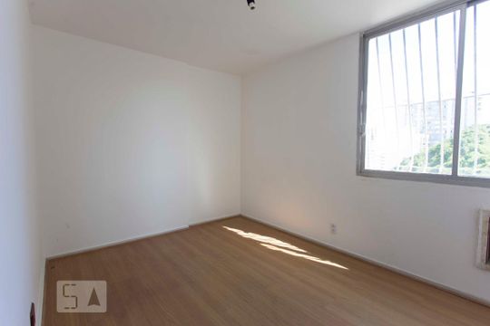quarto 2 de apartamento para alugar com 3 quartos, 130m² em Icaraí, Niterói