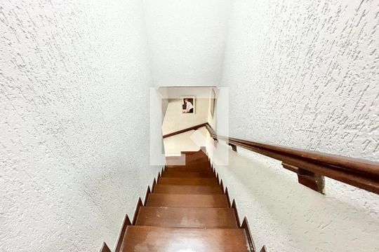 Escada de casa à venda com 3 quartos, 350m² em Santana, São Paulo
