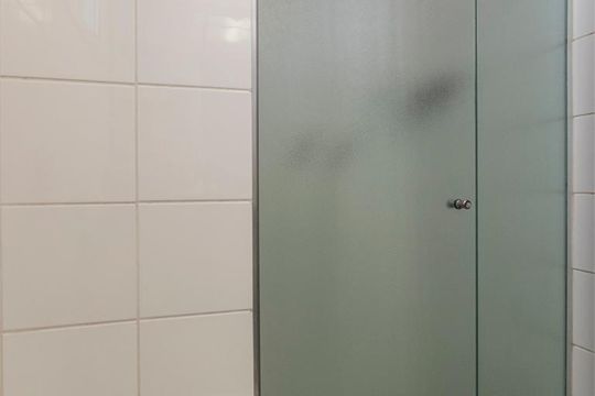 Banheiro de apartamento à venda com 3 quartos, 76m² em Osvaldo Cruz, São Caetano do Sul