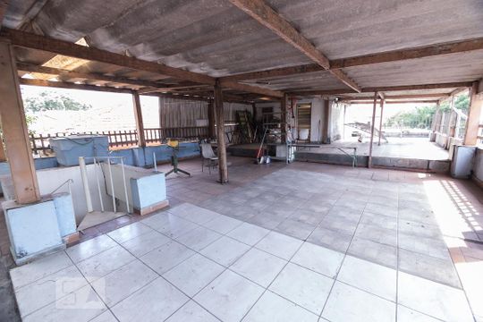 Terraço de casa à venda com 3 quartos, 200m² em Água Branca, São Paulo