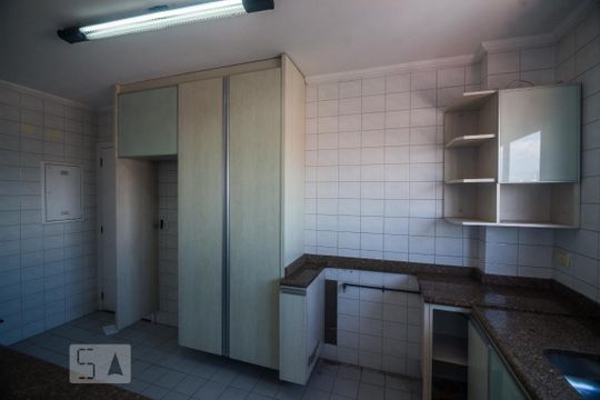 Cozinha de apartamento à venda com 2 quartos, 100m² em Quarta Parada, São Paulo