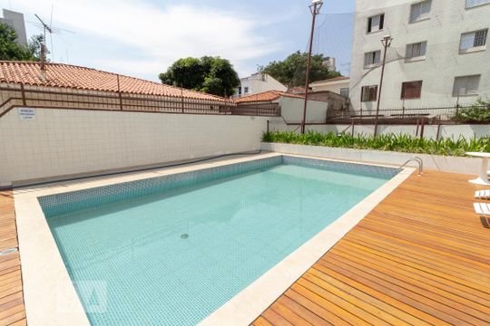 Piscina de apartamento para alugar com 2 quartos, 65m² em Chácara Santo Antônio (zona Sul), São Paulo