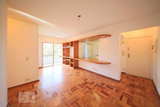 Sala de apartamento para alugar com 2 quartos, 68m² em Vila Madalena, São Paulo