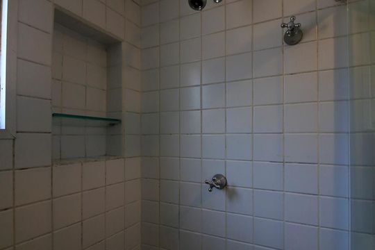 Banheiro de apartamento para alugar com 2 quartos, 68m² em Vila Madalena, São Paulo