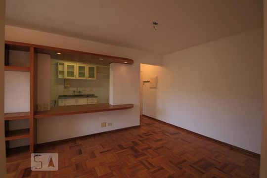 Sala de apartamento para alugar com 2 quartos, 68m² em Vila Madalena, São Paulo