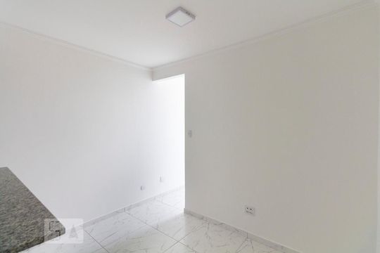 Sala de apartamento para alugar com 1 quarto, 32m² em Bosque da Saúde, São Paulo