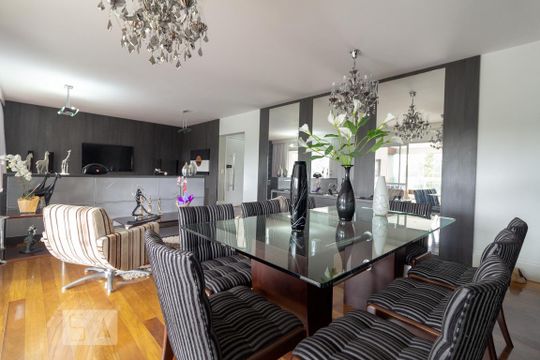 Sala de Jantar de apartamento à venda com 4 quartos, 266m² em Jardim Taquaral, São Paulo