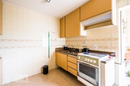 Cozinha de apartamento à venda com 2 quartos, 56m² em Vila Mariana, São Paulo