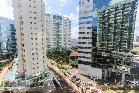 Vista da varanda de kitnet/studio para alugar com 1 quarto, 56m² em Asa Norte, Brasília