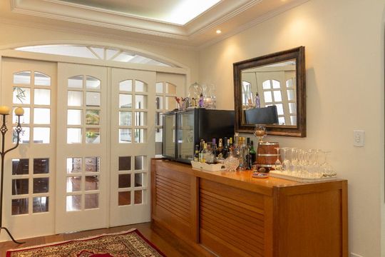 Sala de casa de condomínio à venda com 4 quartos, 430m² em Vila Nova Caledônia, São Paulo