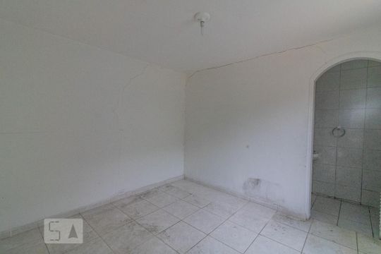 Edícula de casa à venda com 3 quartos, 500m² em Vila Valparaíso, Santo André