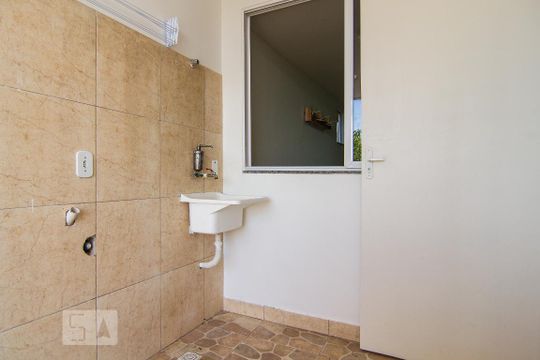 Área de Serviço de casa para alugar com 3 quartos, 110m² em Recreio dos Bandeirantes, Rio de Janeiro