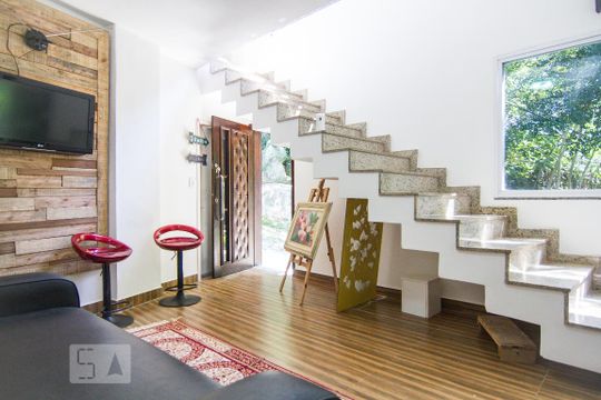 Casa para alugar com 3 quartos, 110m² em Recreio dos Bandeirantes, Rio de Janeiro