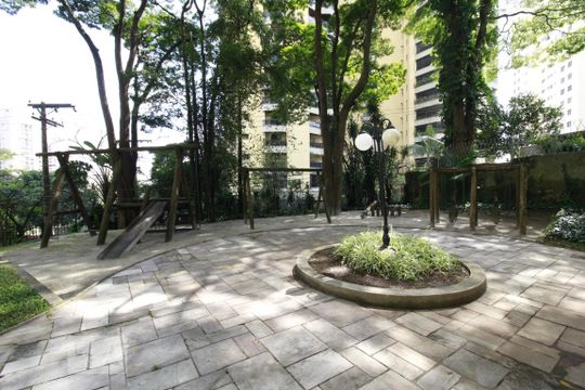 Área comum de apartamento à venda com 2 quartos, 107m² em Vila Suzana, São Paulo