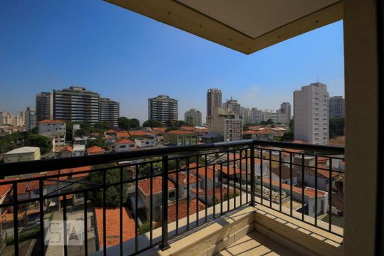 Varanda e Vista Suite 3  de apartamento à venda com 3 quartos, 215m² em Sumaré, São Paulo