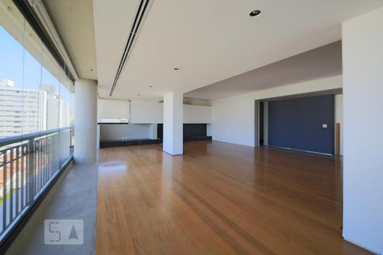 Apartamento à venda com 3 quartos, 215m² em Sumaré, São Paulo
