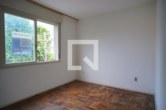 Quarto de apartamento à venda com 1 quarto, 53m² em Passo da Areia, Porto Alegre