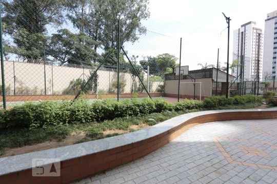 quadra de apartamento para alugar com 2 quartos, 60m² em Jardim Bonfiglioli, São Paulo