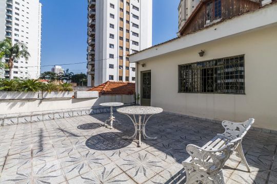 Varanda de casa à venda com 6 quartos, 660m² em Vila Regente Feijó, São Paulo