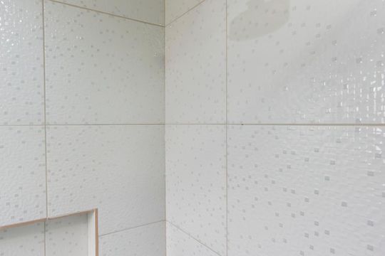 Banheiro de apartamento para alugar com 1 quarto, 48m² em Itaim Bibi, São Paulo