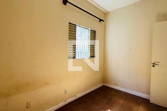 Quarto de casa para alugar com 3 quartos, 120m² em Jardim Boa Esperança, Campinas