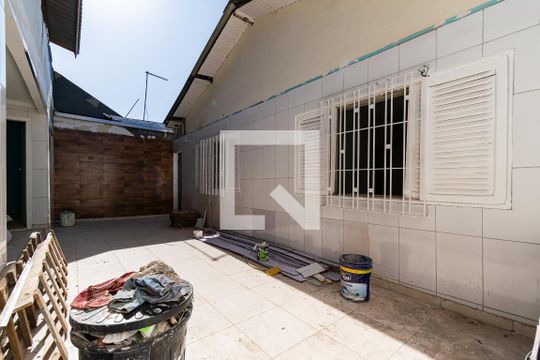 Quintal de casa para alugar com 3 quartos, 168m² em Parque Jabaquara, São Paulo
