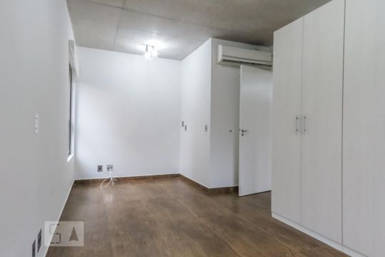 Quarto  de apartamento à venda com 1 quarto, 70m² em Vila Olímpia, São Paulo