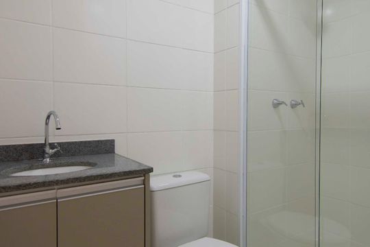 Banheiro de apartamento à venda com 2 quartos, 54m² em Jardim Peri, São Paulo