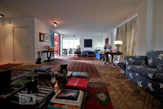 Apartamento à venda com 3 quartos, 300m² em Real Parque, São Paulo