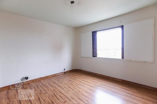 Suíte de apartamento à venda com 3 quartos, 212m² em Vila Assunção, Santo André