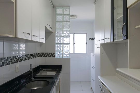 Cozinha de apartamento à venda com 2 quartos, 64m² em Jardim Patente Novo, São Paulo