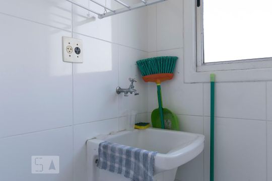 Área de serviço (Torneira) de apartamento à venda com 2 quartos, 64m² em Jardim Patente Novo, São Paulo