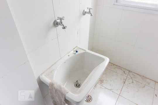 Area de Servico de apartamento para alugar com 2 quartos, 51m² em Vila Guilherme, São Paulo
