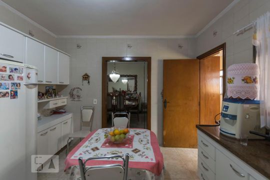 1o. Andar - Cozinha de casa à venda com 4 quartos, 450m² em Vila Moinho Velho, São Paulo