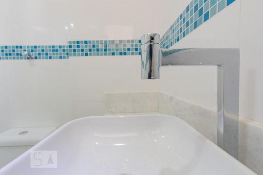 Banheiro de apartamento à venda com 2 quartos, 80m² em Tijuca, Rio de Janeiro
